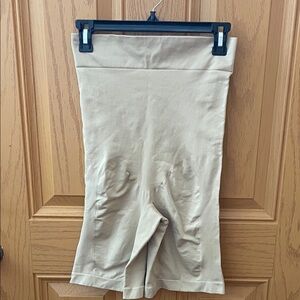 The Secret Agent Women's Beige High-Waisted Shapewear